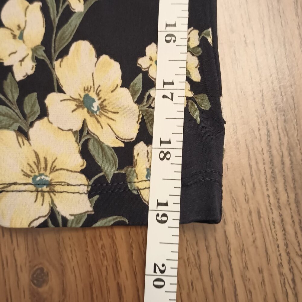 Kaileigh Size 1X Navy and Yellow Floral Cropped Wide Leg Jumpsuit - Picture 7 of 16